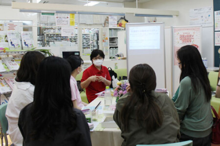 富永由美氏による「吹田女子カフェ」