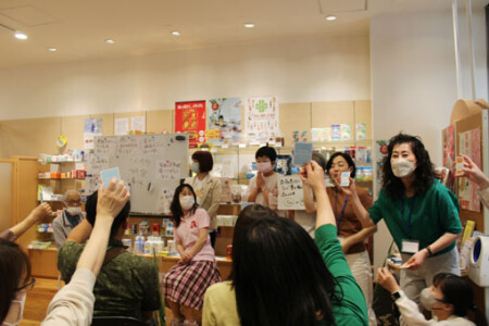 劇団衛生の劇団員による寸劇やイベント